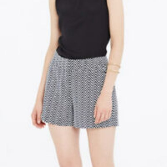 Ann Taylor - Size 4 Blue Chevron Drapey Shorts - Picture 5 of 5